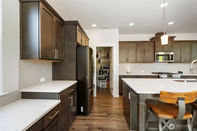 11307 Maple Tree Place NW, Silverdale, WA 98383