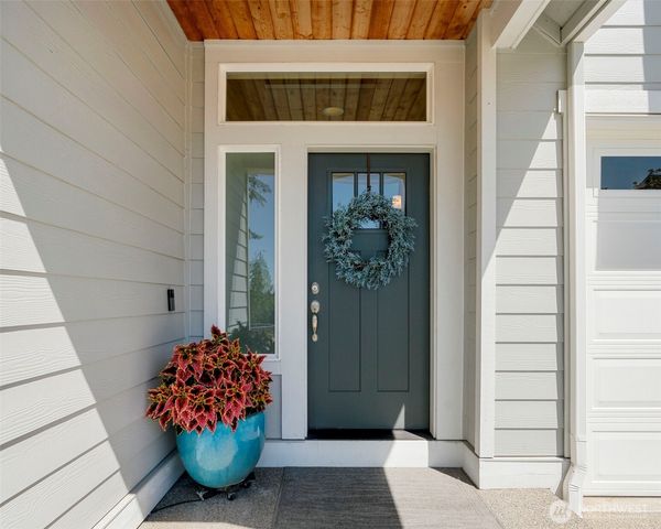 11307 Maple Tree Place NW, Silverdale, WA 98383
