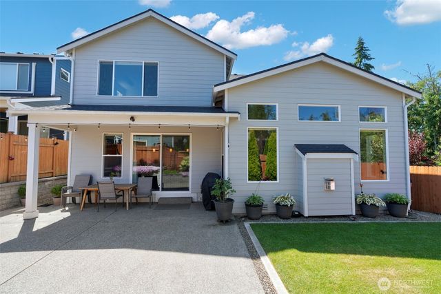 11307 Maple Tree Place NW, Silverdale, WA 98383