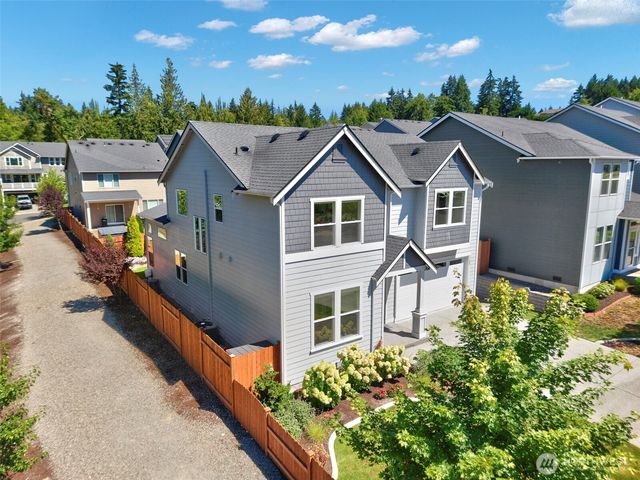 11307 Maple Tree Place NW, Silverdale, WA 98383