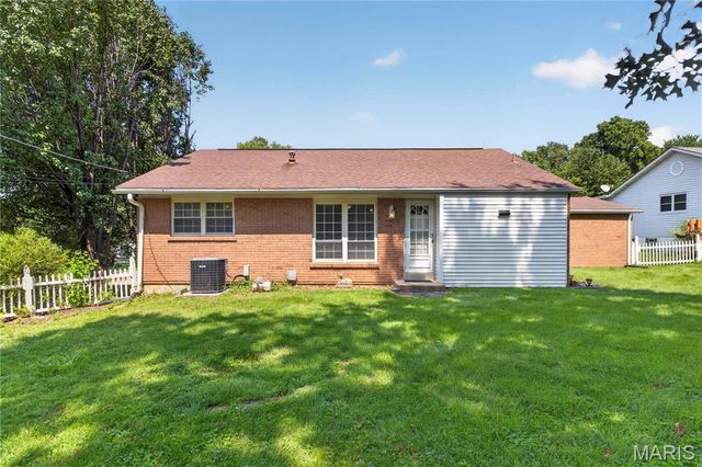 3356 San Sevilla Court, Bridgeton, MO 63044