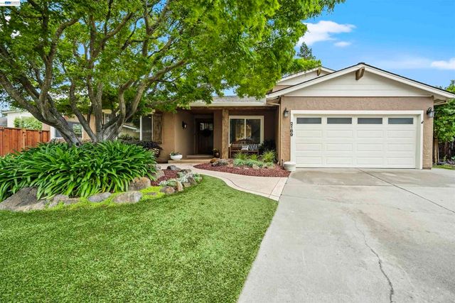 2189 Corte Ricardo, Pleasanton, CA 94566
