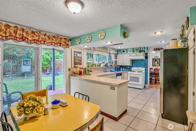 4905 96Th Avenue W, University Place, WA 98467