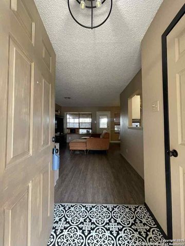 5010 Stockman, San Antonio, TX 78247