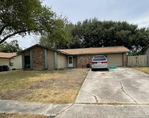 5010 Stockman, San Antonio, TX 78247