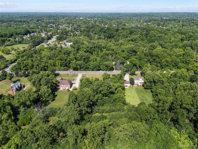 25152 Inkster R Inkster Road, Southfield, MI 48033