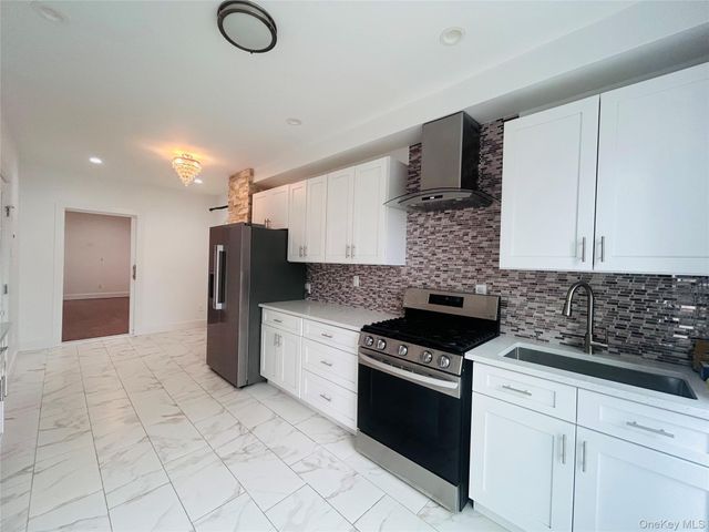 1128 40th Street 3, Brooklyn, NY 11218