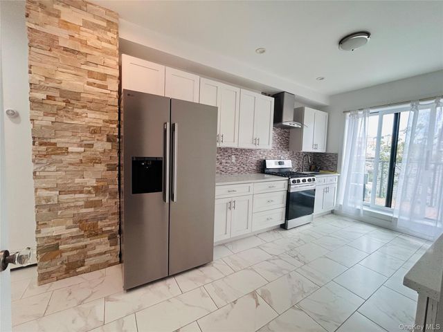 1128 40th Street 3, Brooklyn, NY 11218