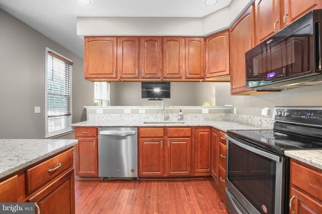 4 OLEANDER DR, Stafford, VA 22554