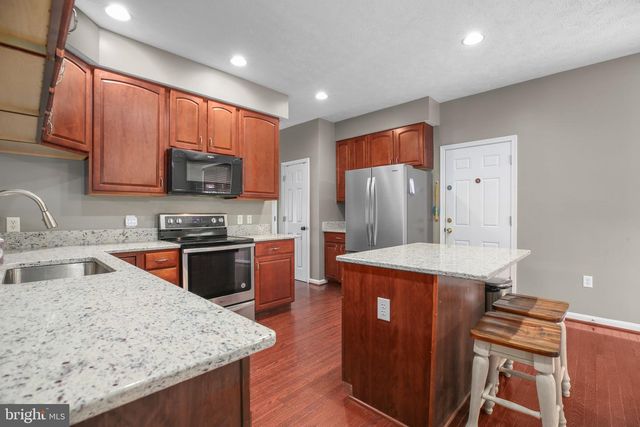 4 OLEANDER DR, Stafford, VA 22554
