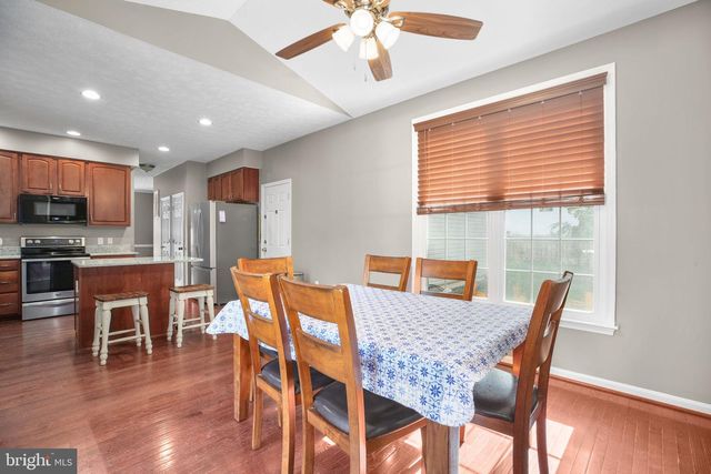 4 OLEANDER DR, Stafford, VA 22554