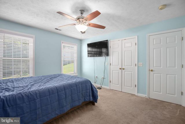 4 OLEANDER DR, Stafford, VA 22554