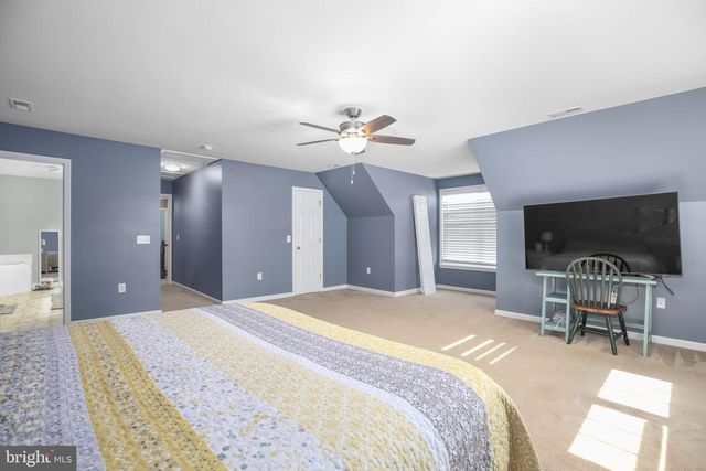 4 OLEANDER DR, Stafford, VA 22554
