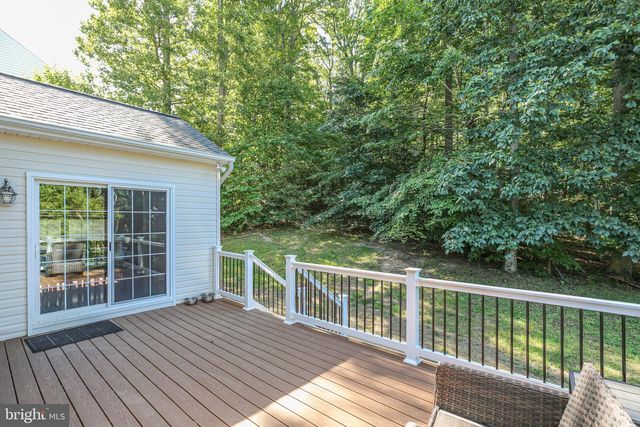 4 OLEANDER DR, Stafford, VA 22554