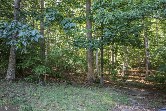 4 OLEANDER DR, Stafford, VA 22554