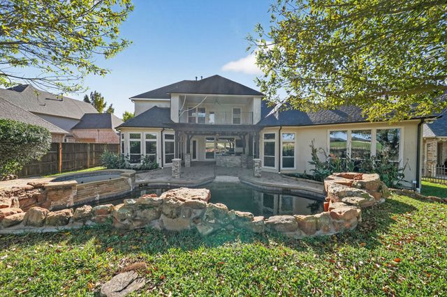 845 Thomas Crossing Drive, Fort Worth, TX 76028