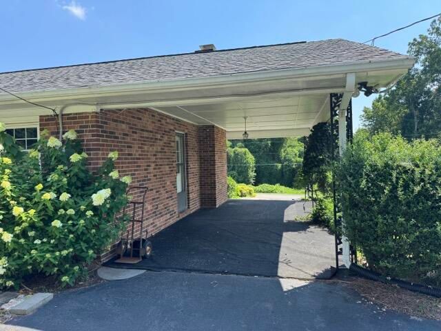 1044 Stoney Mountain RD, Martinsville, VA 24112