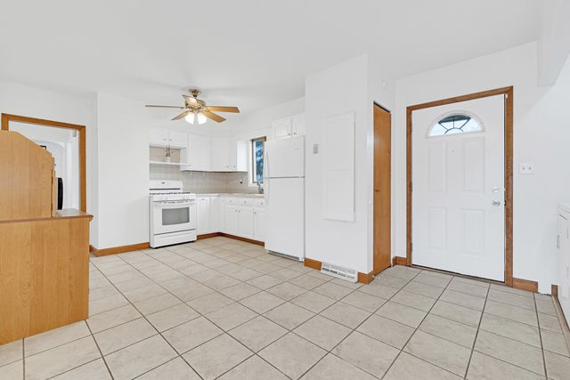 17851 Park Avenue, Lansing, IL 60438