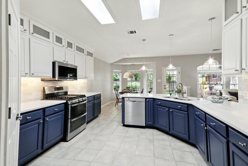 10733 Quarry Oaks TRL, Austin, TX 78717