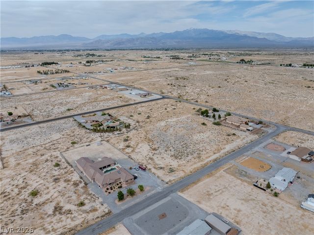 2390 Jayme Street, Pahrump, NV 89048