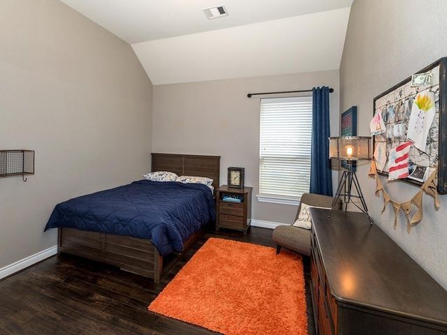 671 Cumberland Ridge Lane, League City, TX 77573