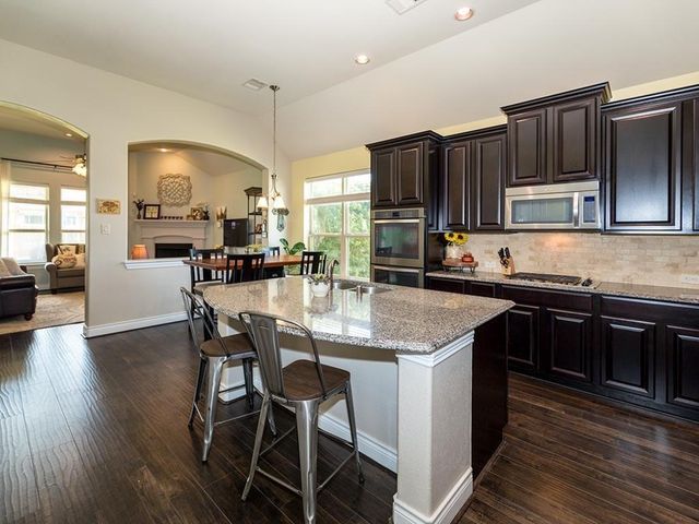 671 Cumberland Ridge Lane, League City, TX 77573