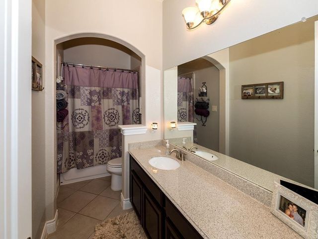 671 Cumberland Ridge Lane, League City, TX 77573