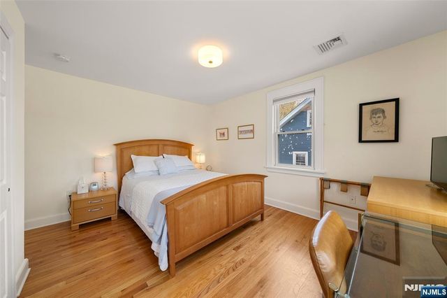 77 Oakdene Avenue, Teaneck, NJ 07666