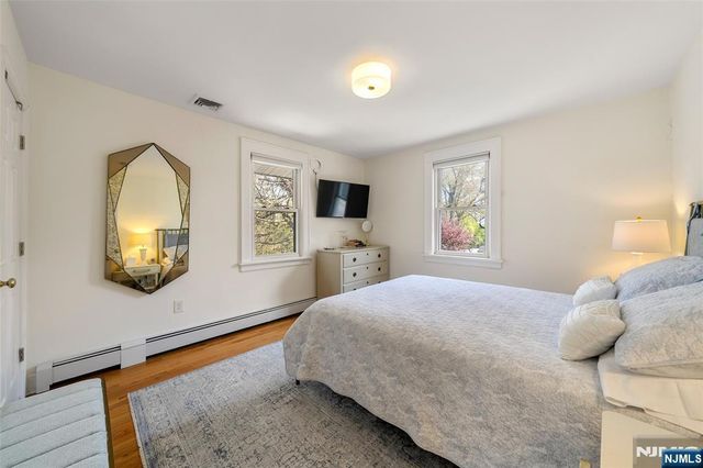 77 Oakdene Avenue, Teaneck, NJ 07666