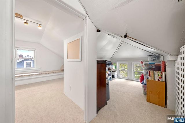 77 Oakdene Avenue, Teaneck, NJ 07666
