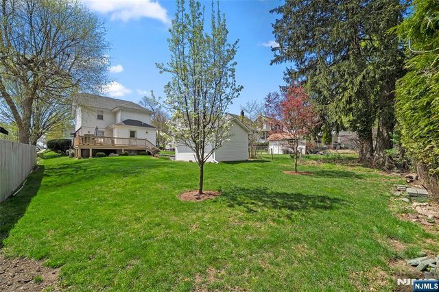 77 Oakdene Avenue, Teaneck, NJ 07666