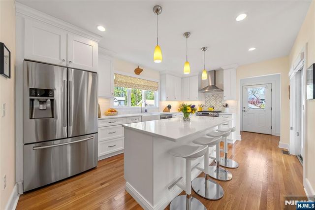 77 Oakdene Avenue, Teaneck, NJ 07666
