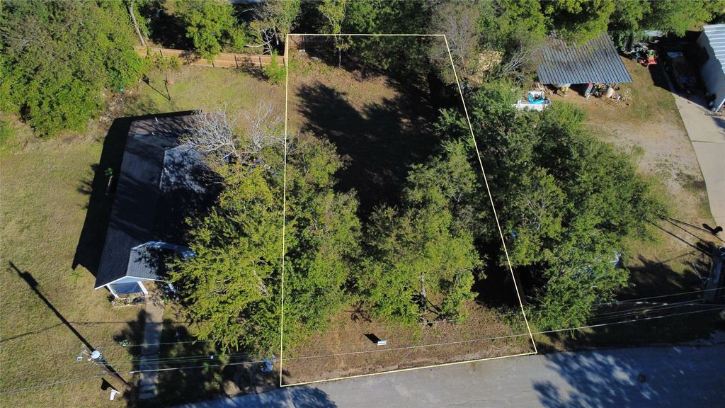 705 E Wardville Street, Cleburne, TX 76031 — photo 4