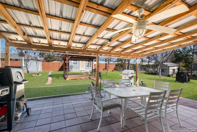 2623 W KINGS HWY, San Antonio, TX 78228