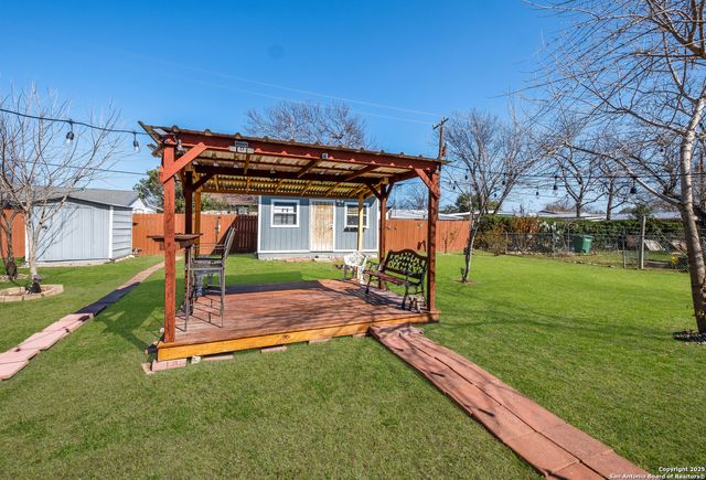 2623 W KINGS HWY, San Antonio, TX 78228