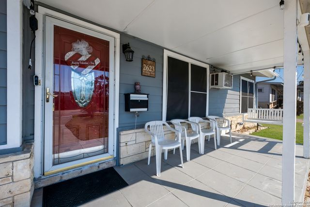 2623 W KINGS HWY, San Antonio, TX 78228