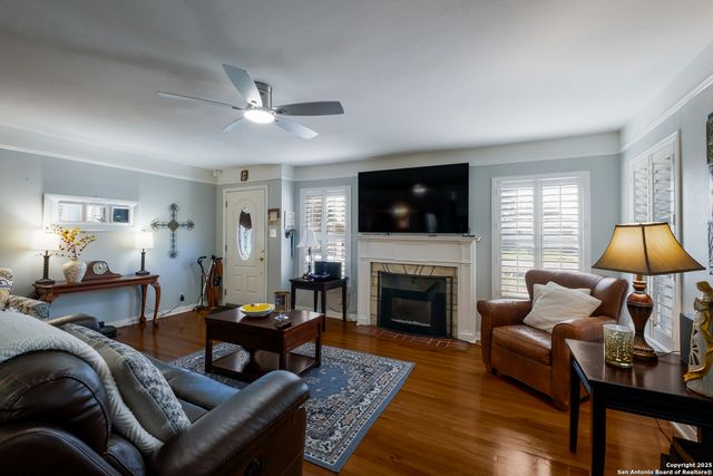 2623 W KINGS HWY, San Antonio, TX 78228