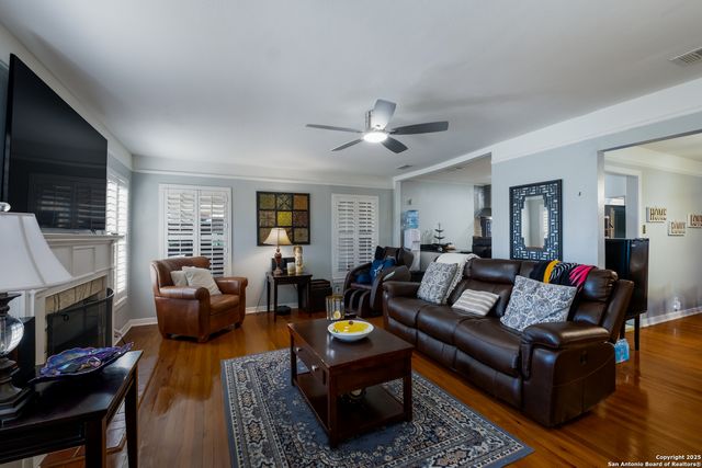 2623 W KINGS HWY, San Antonio, TX 78228