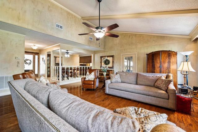 8112 Hart Road, Benton, AR 72019