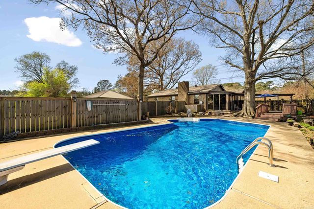 8112 Hart Road, Benton, AR 72019