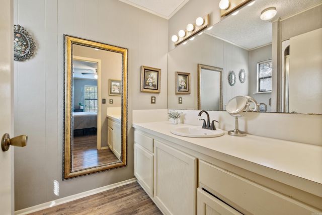 8112 Hart Road, Benton, AR 72019