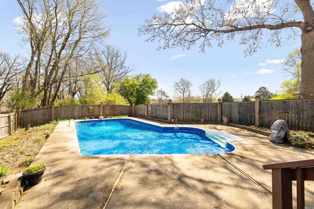 8112 Hart Road, Benton, AR 72019