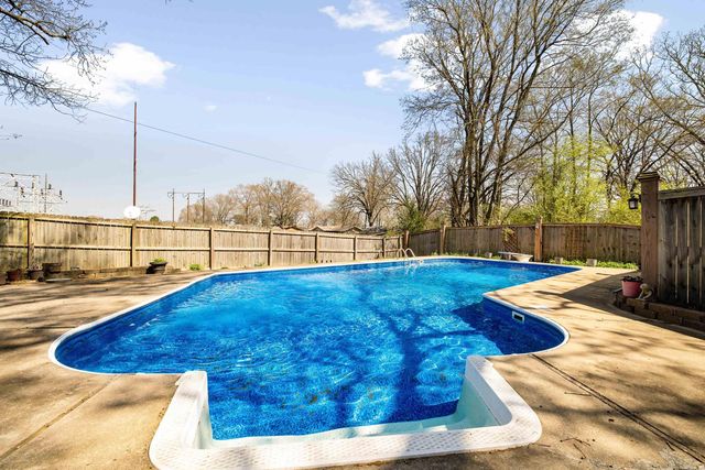 8112 Hart Road, Benton, AR 72019