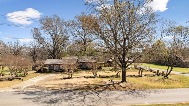 8112 Hart Road, Benton, AR 72019