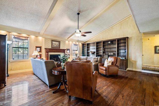 8112 Hart Road, Benton, AR 72019