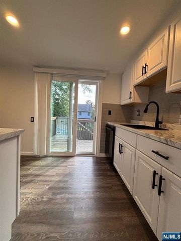 10-02 5th Street 2, Fair Lawn, NJ 07410