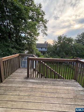 10-02 5th Street 2, Fair Lawn, NJ 07410