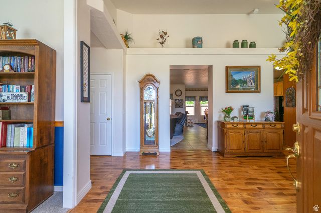 3734 W MITCHELL DR, Santa Clara, UT 84765