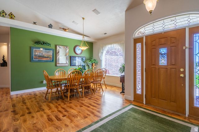 3734 W MITCHELL DR, Santa Clara, UT 84765