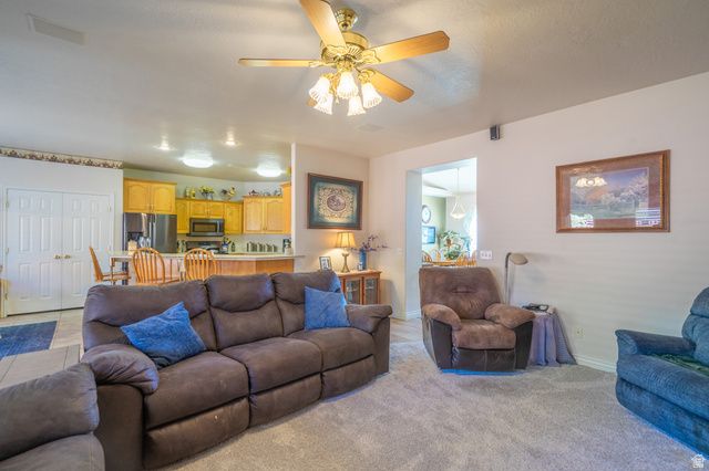 3734 W MITCHELL DR, Santa Clara, UT 84765